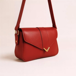 Bolsa de Ombro Envelope com Fecho em Imã